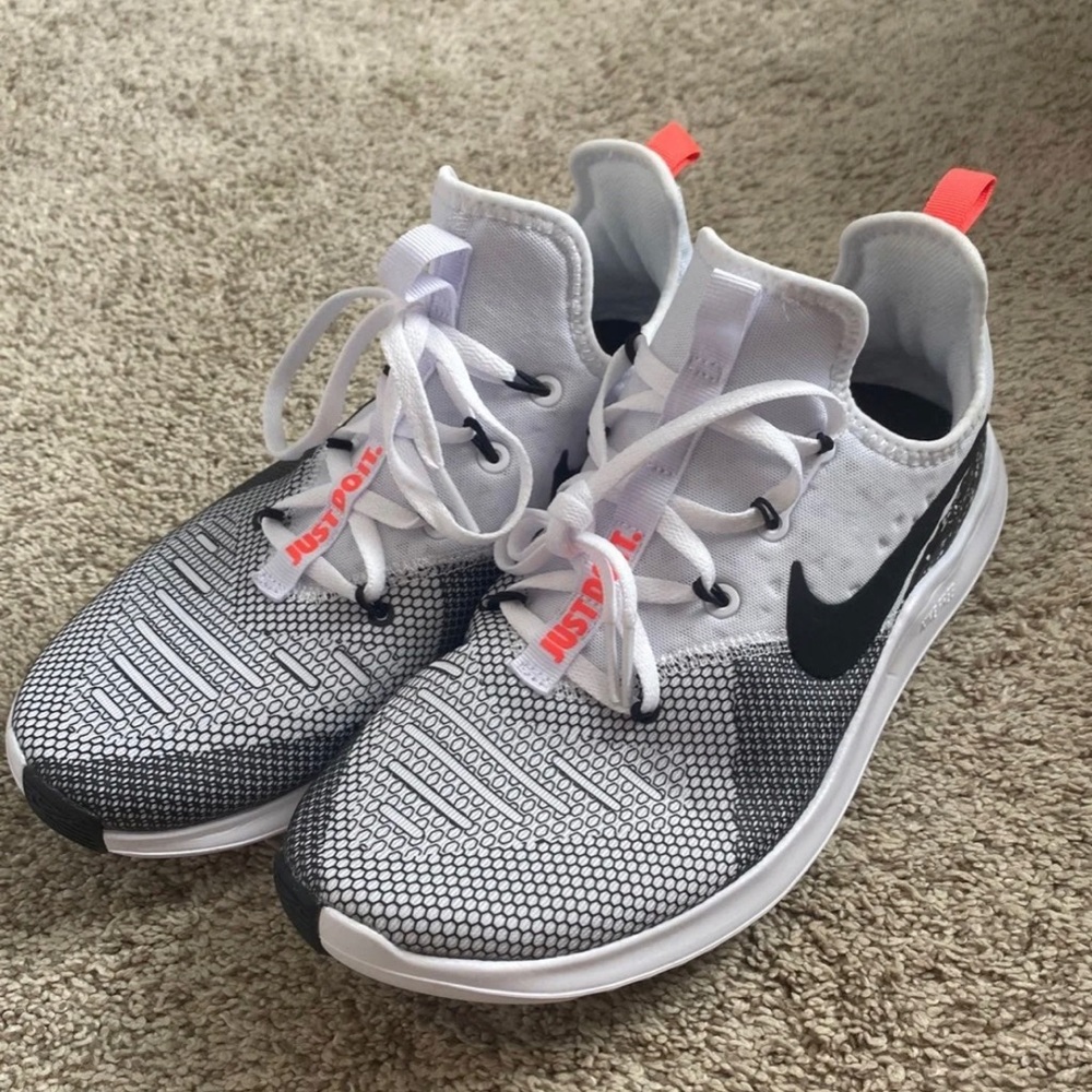 Nike free run sz 9 womens RARE